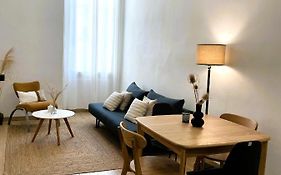 Cozy One Bedroom Apartment-City Center